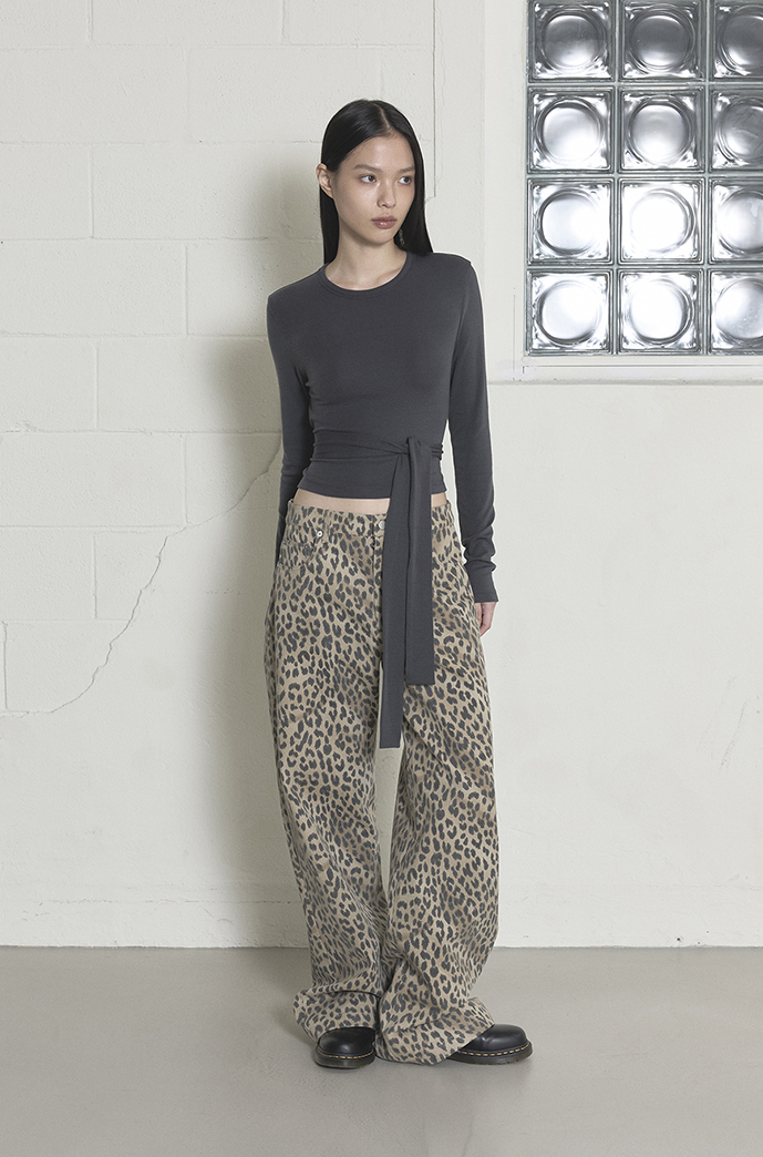 ★Ordes★LEOPARD STRAIGHT PANTS★BEIGE★ 5/23 Pre-Order Delivery] LEOPARD STRAIGHT PANTS - BEIGE - 오