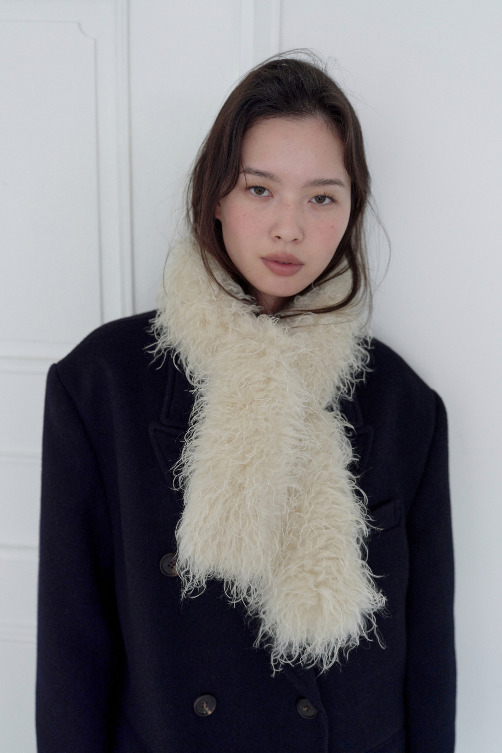 Kiva Fur Muffler Ivory - DERS