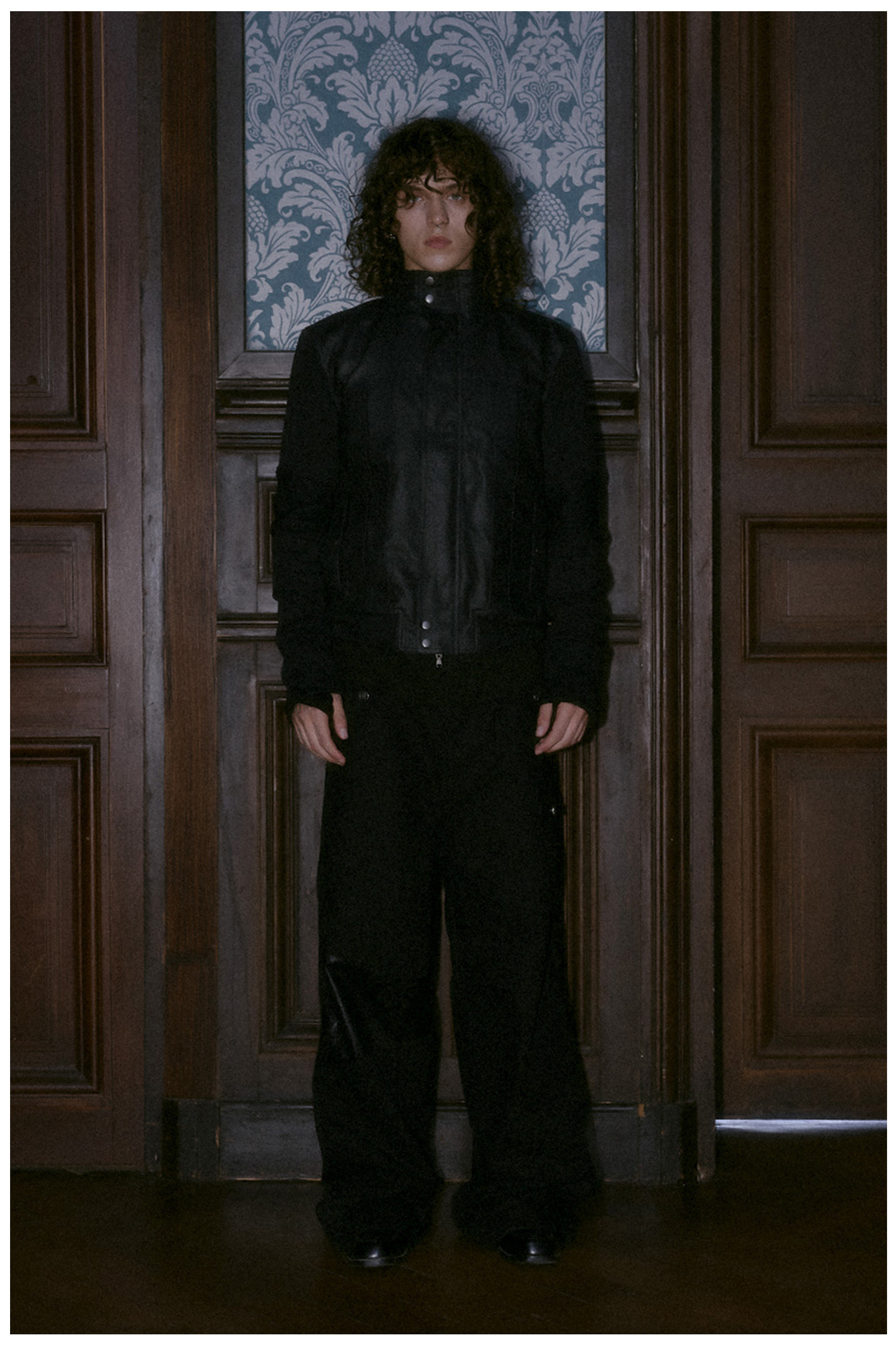 SHOP - OUTER - OPUS 0012