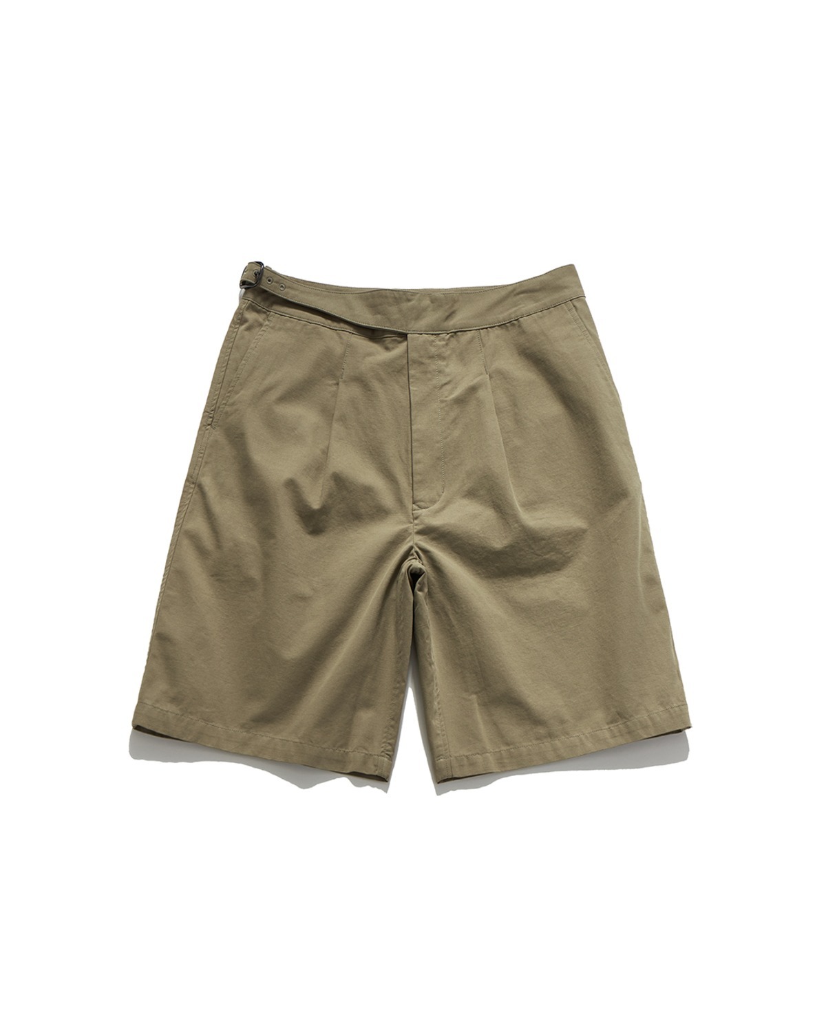 Eastlogue SINGLE BELTED BERMUDA SHORTS / SAND