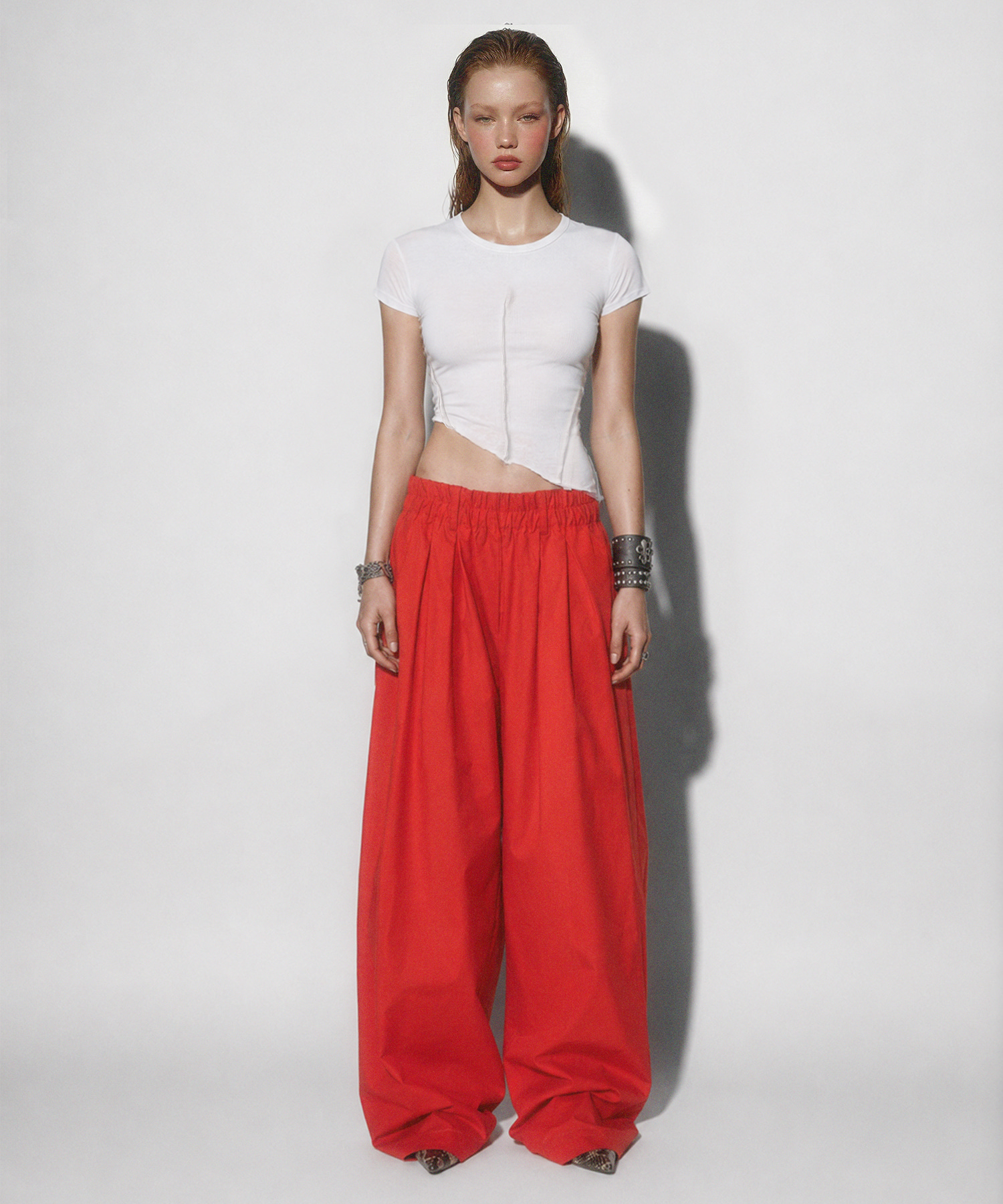 MILKASHANDDOLLS - 2 COLORS WHITE