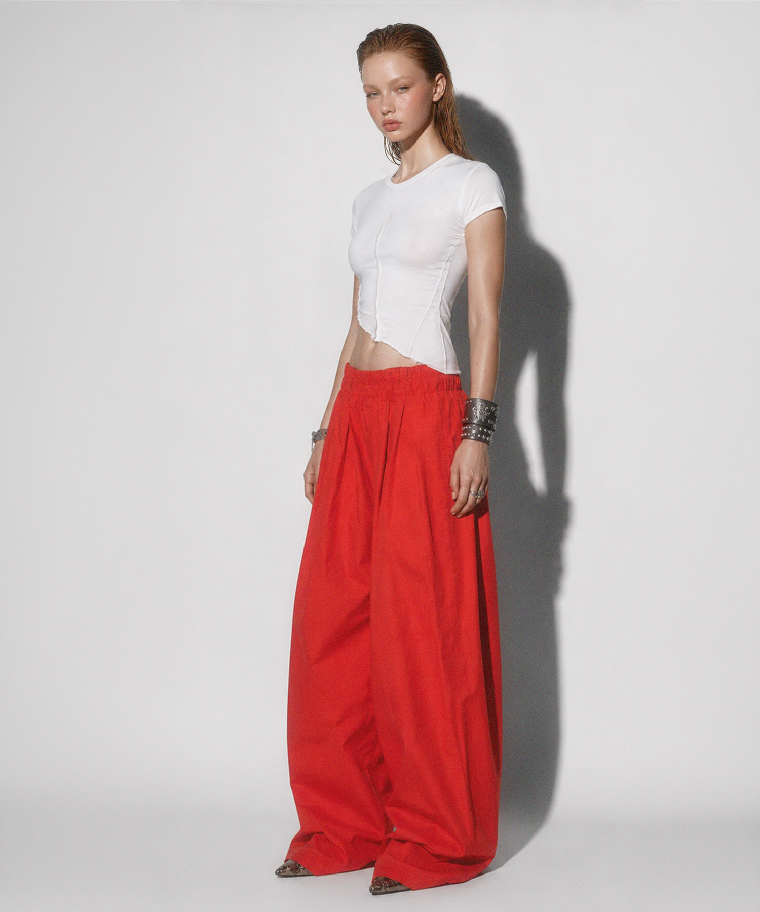 MILKASHANDDOLLS - 2 COLORS WHITE