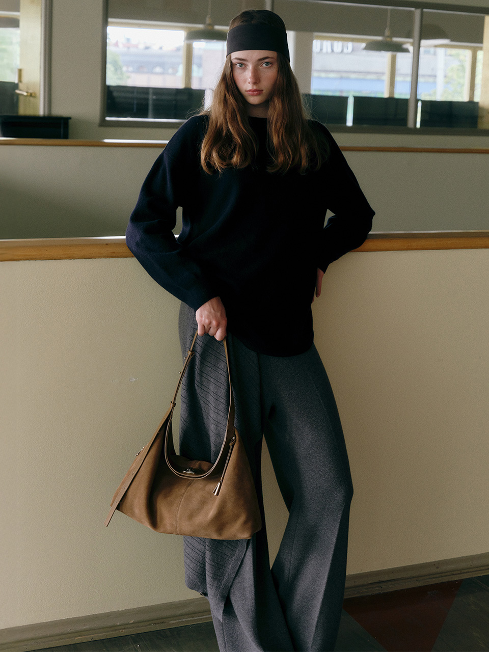 Seli Shoulder Bag Suede LW5AD4650_LT | JOY GRYSON