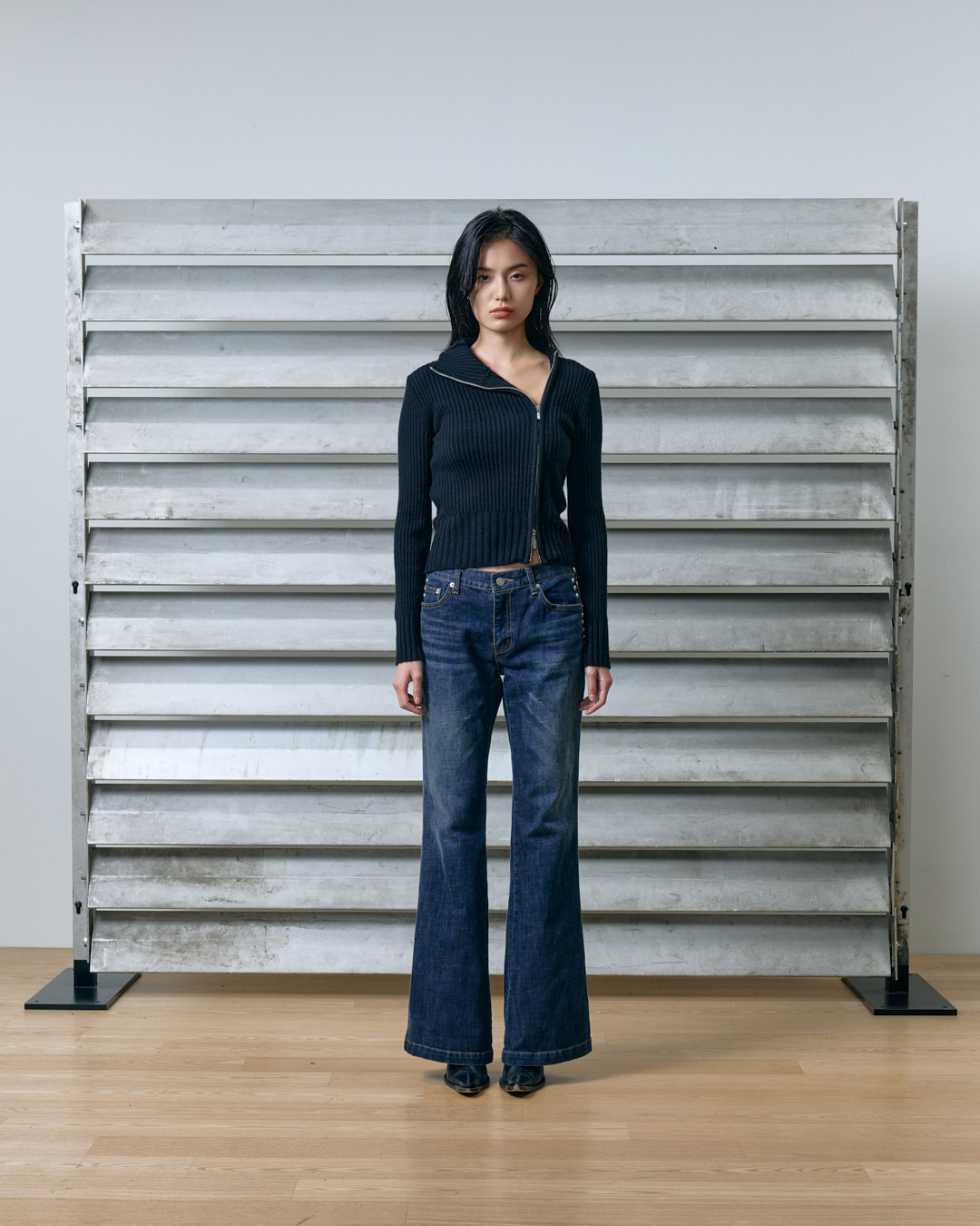 WOMENS] STUDDED BOOTCUT DENIM PANTS (MIDNIGHT BLUE) - 웨스켄