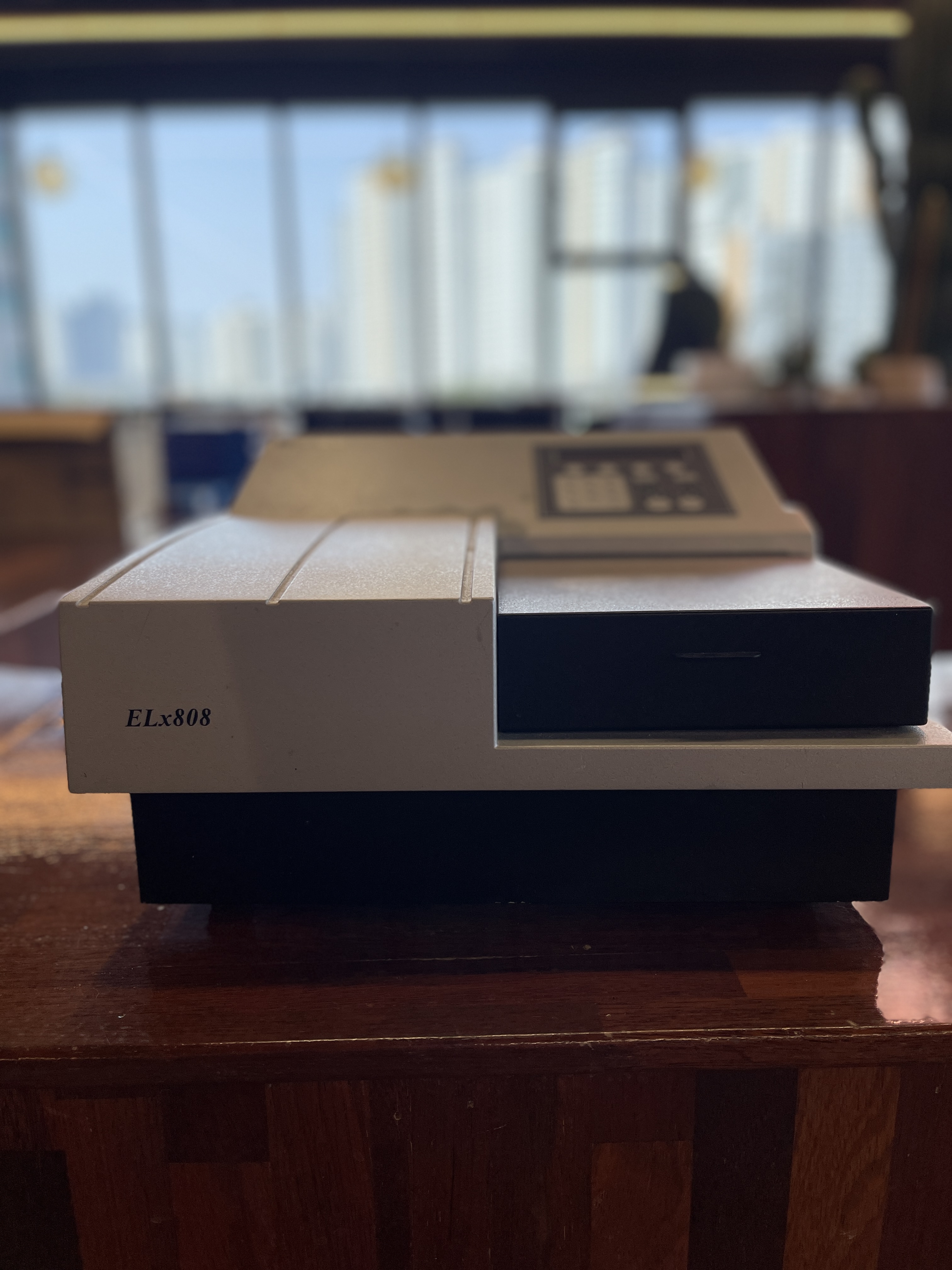 BioTek microplate readers ELx808[유] - Universal Bio Korea