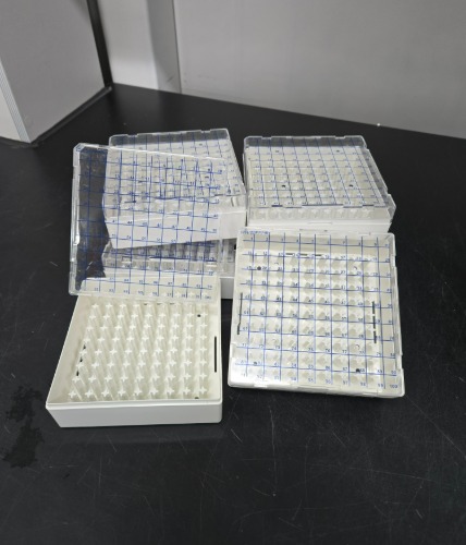 [나눔완료] Cryo Plastic Cell Box(100 cell) 우성크라이어텍 - Universal Bio Korea