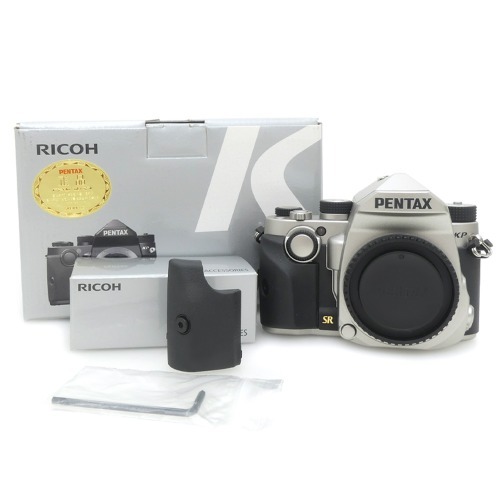 [중고-위탁판매] 펜탁스 PENTAX KP BODY 정품 , 박스품 + 배터리 2개 * 1,700 컷 (S)