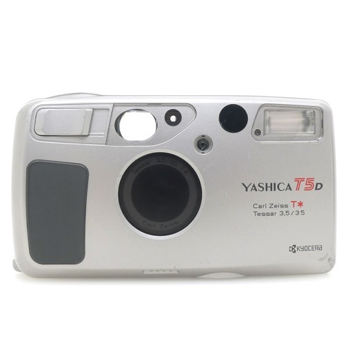 [중고] 야시카 YASHICA T5 D - Carl Zeiss T* Tessar 35mm F3.5 - + 스트랩포함 (A)