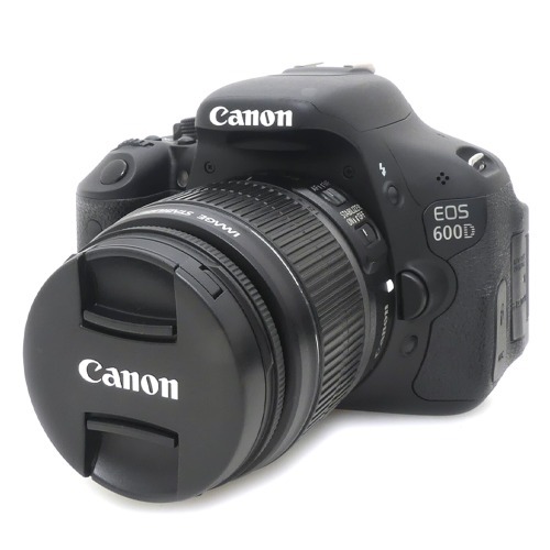[중고] 캐논 Canon EOS 600D Kit + 캐논 EF-S 18-55mm IS [ 정품 ] - 부속포함 * 900 컷 (A+)