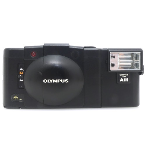 [중고] 올림푸스 OLYMPUS XA3 -데이터백 - + Electronic Flash A11 [ ZUIIKO 35mm F3.5 ] (A)
