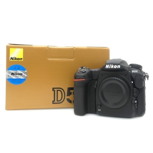 [중고] 니콘 Nikon D500 BODY 정품 , 박스품 * 13,700 컷 (S)
