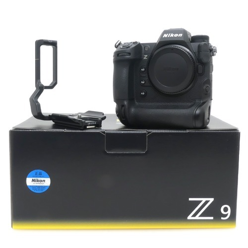 [중고-위탁판매] 니콘 Nikon Z9 BODY 정품 , 박스품 + 포토클램 LB-Z9M 니콘 Z9전용 L플레이트 * 380컷 (S)
