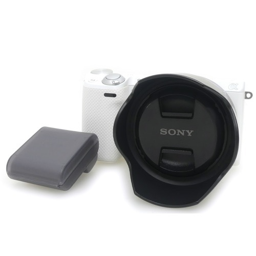 [중고] 소니 SONY NEX-5R BODY 정품 + 소니 E 16mm F2.8 정품 + 플래쉬 , 부속포함 * 9,900컷 (A)