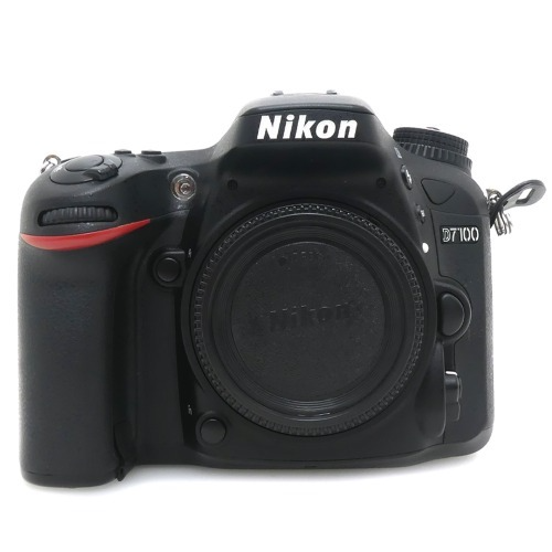 [중고] 니콘 Nikon D7100 BODY 정품 + 부속포함 * 31.000컷 (A)