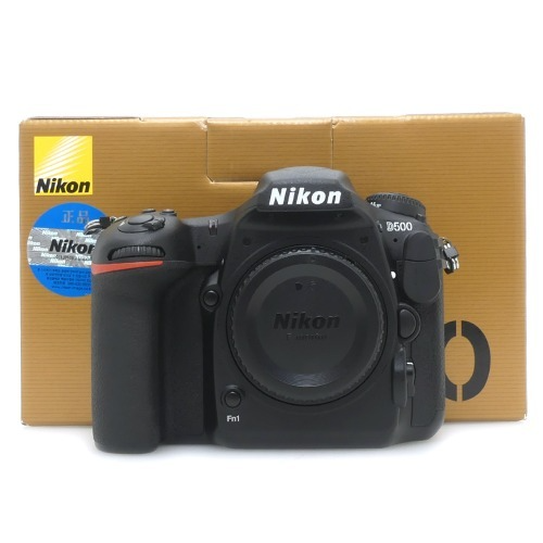 [중고] 니콘 Nikon D500 BODY 정품 , 박스품 * 4,400 컷 (S)