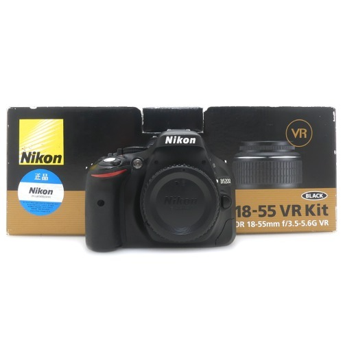 [중고] 니콘 Nikon D5200 BODY 정품 ,박스품 * 19,700 컷 (A+)