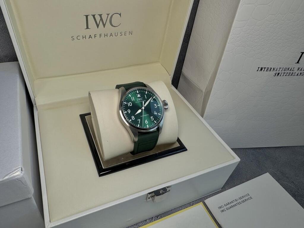 iwc 빅 파일럿 워치 43mm 레이싱그린 | 리플릭스