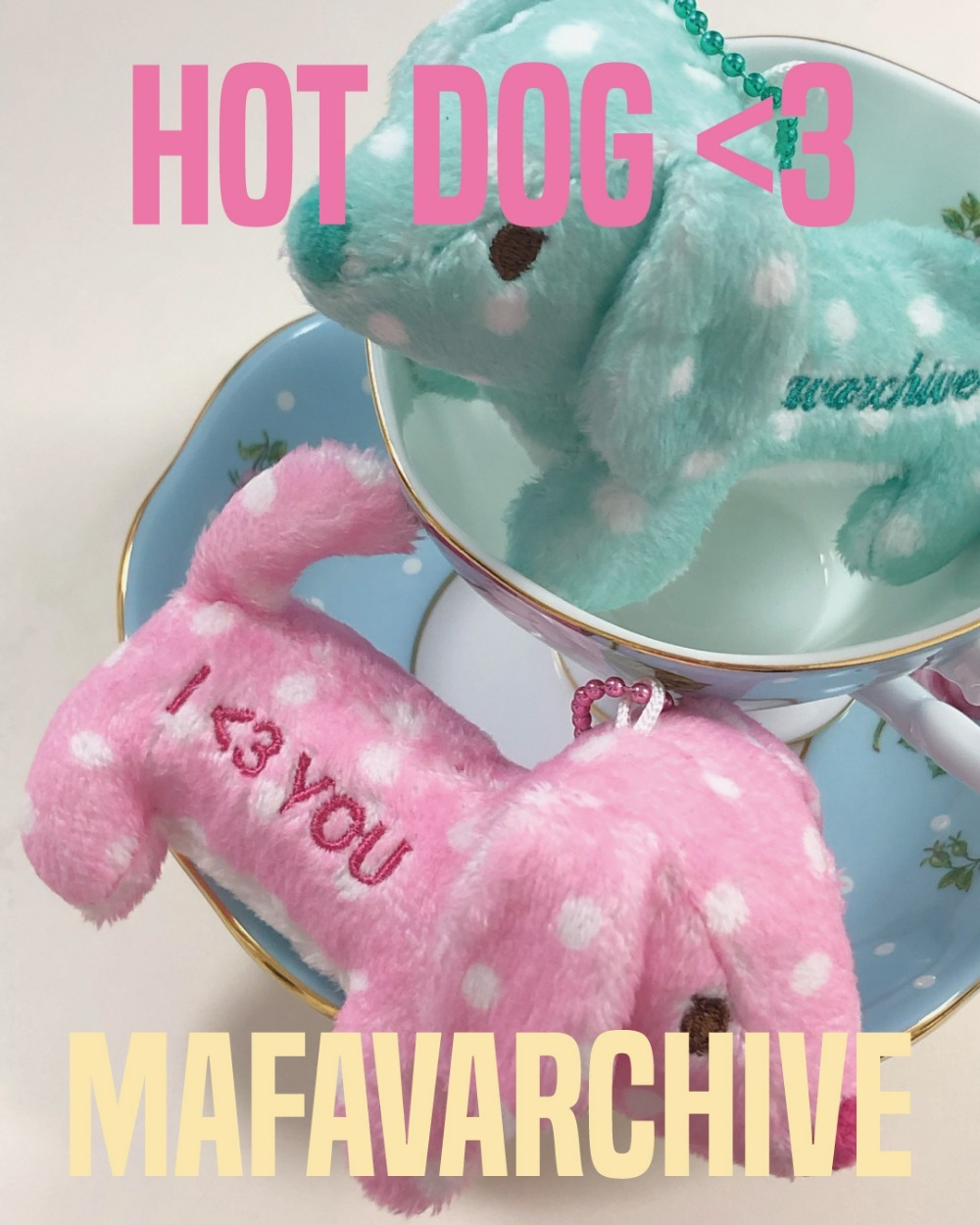 Hot Ddogie Couple Keychain (2 Colors)