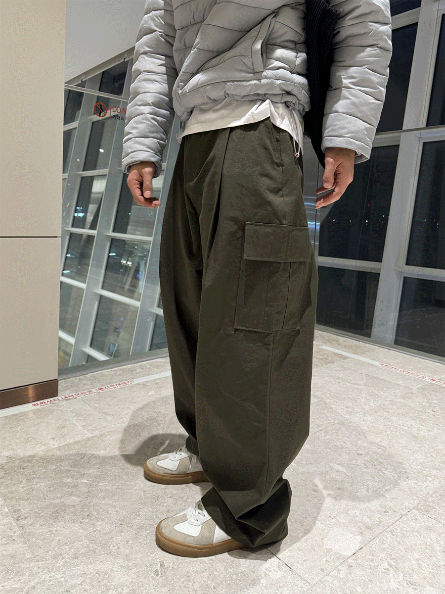 [In Osaka] 피넛 반밴딩 원턱 카고 팬츠 (3color)