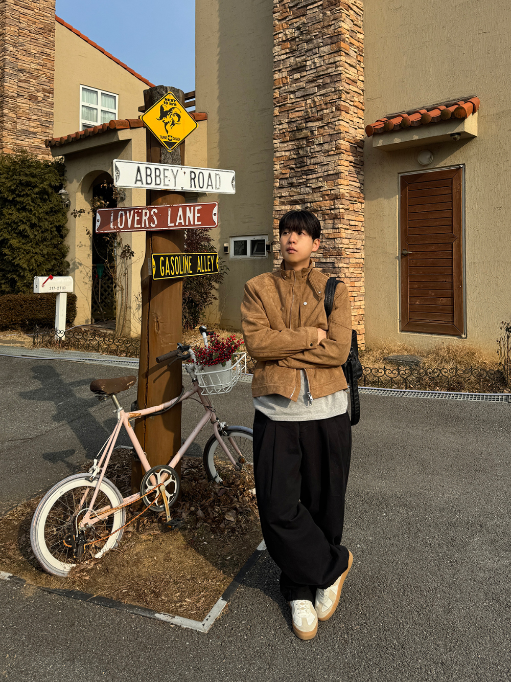 긴팔 티셔츠 모델 착용 이미지-S1L90