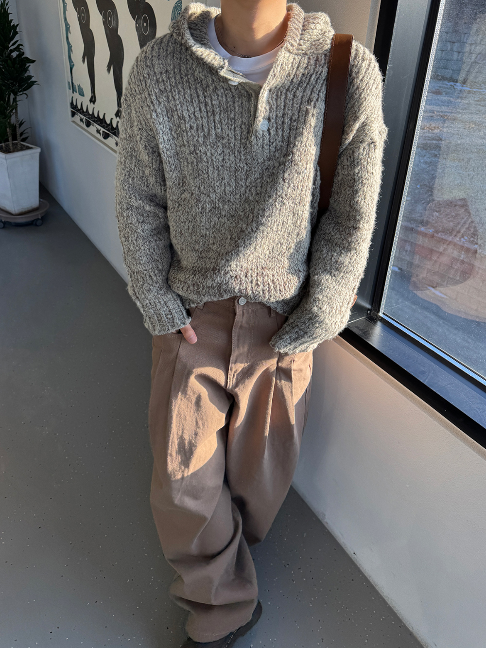 긴팔 티셔츠 모델 착용 이미지-S1L18