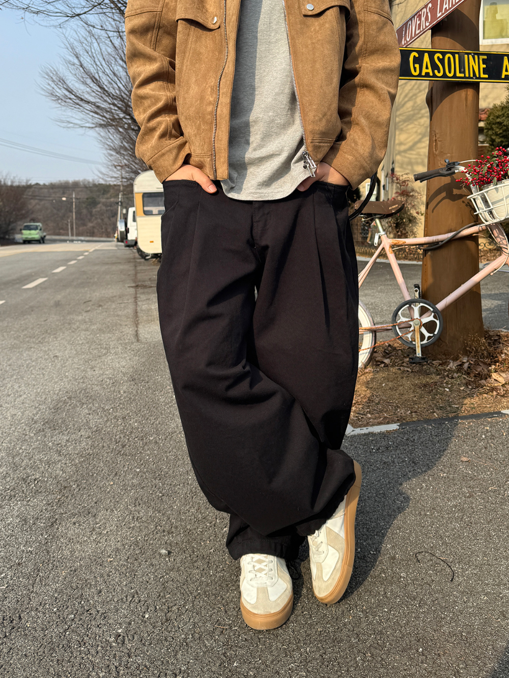 긴팔 티셔츠 모델 착용 이미지-S1L84