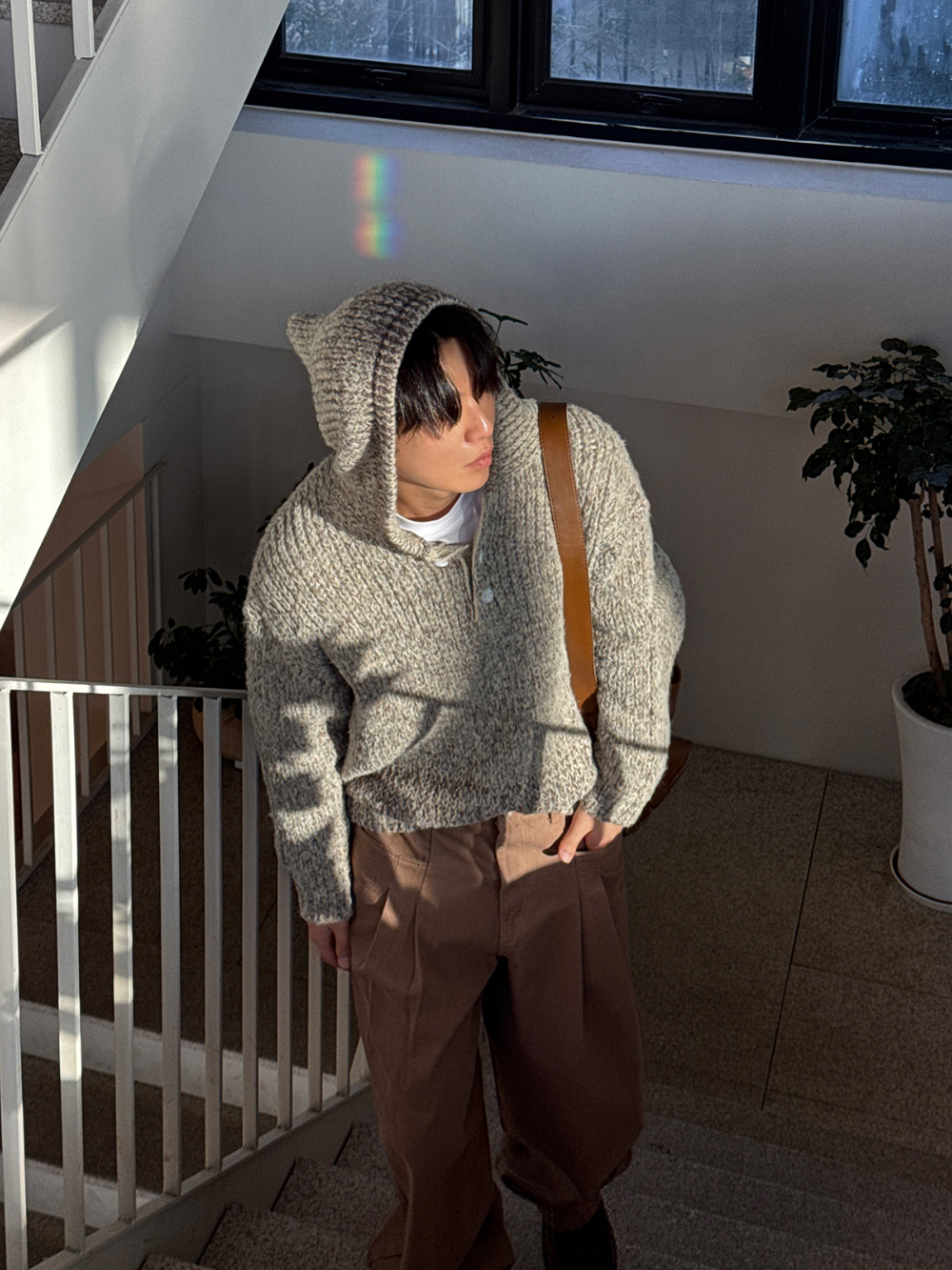 긴팔 티셔츠 모델 착용 이미지-S1L22