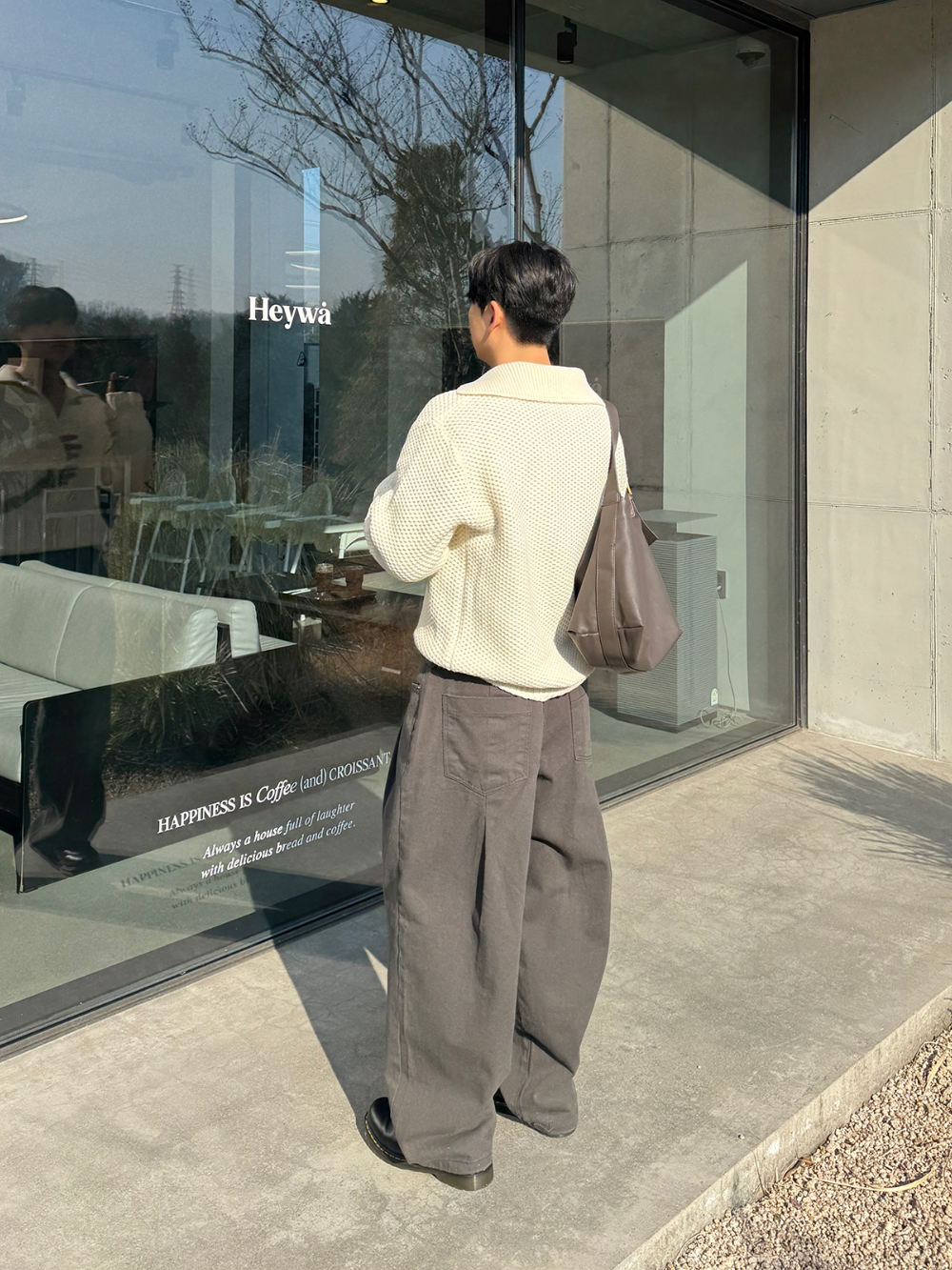 긴팔 티셔츠 모델 착용 이미지-S1L54