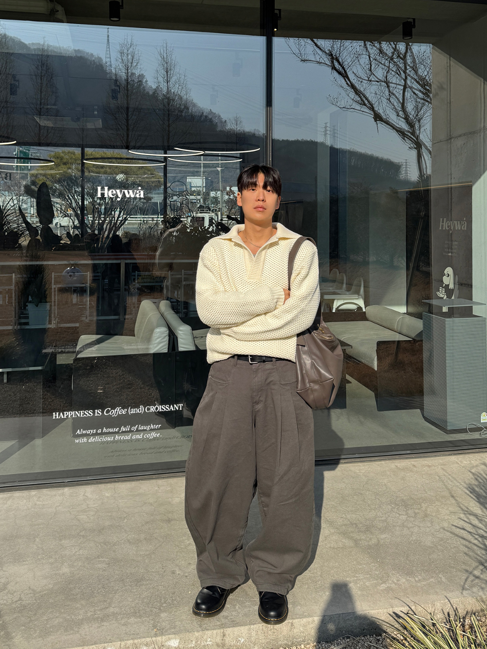 긴팔 티셔츠 모델 착용 이미지-S1L46