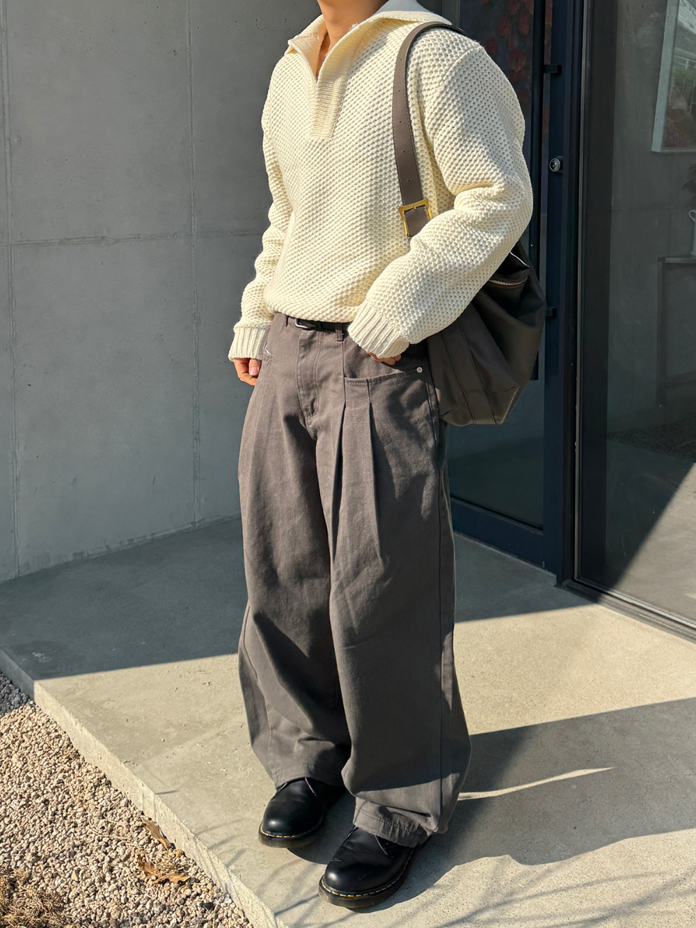 긴팔 티셔츠 모델 착용 이미지-S1L41