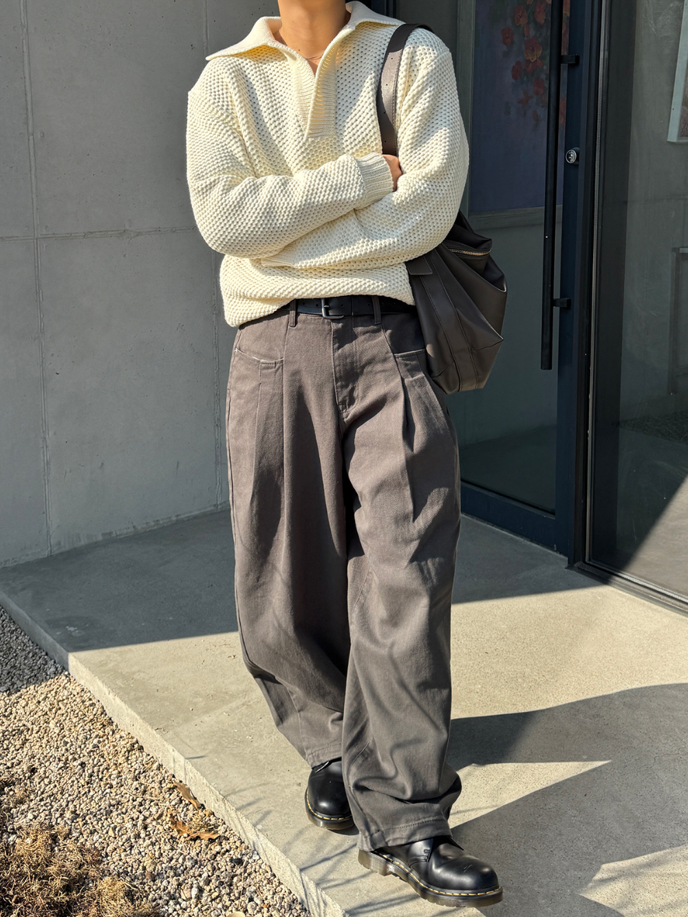 긴팔 티셔츠 모델 착용 이미지-S1L42