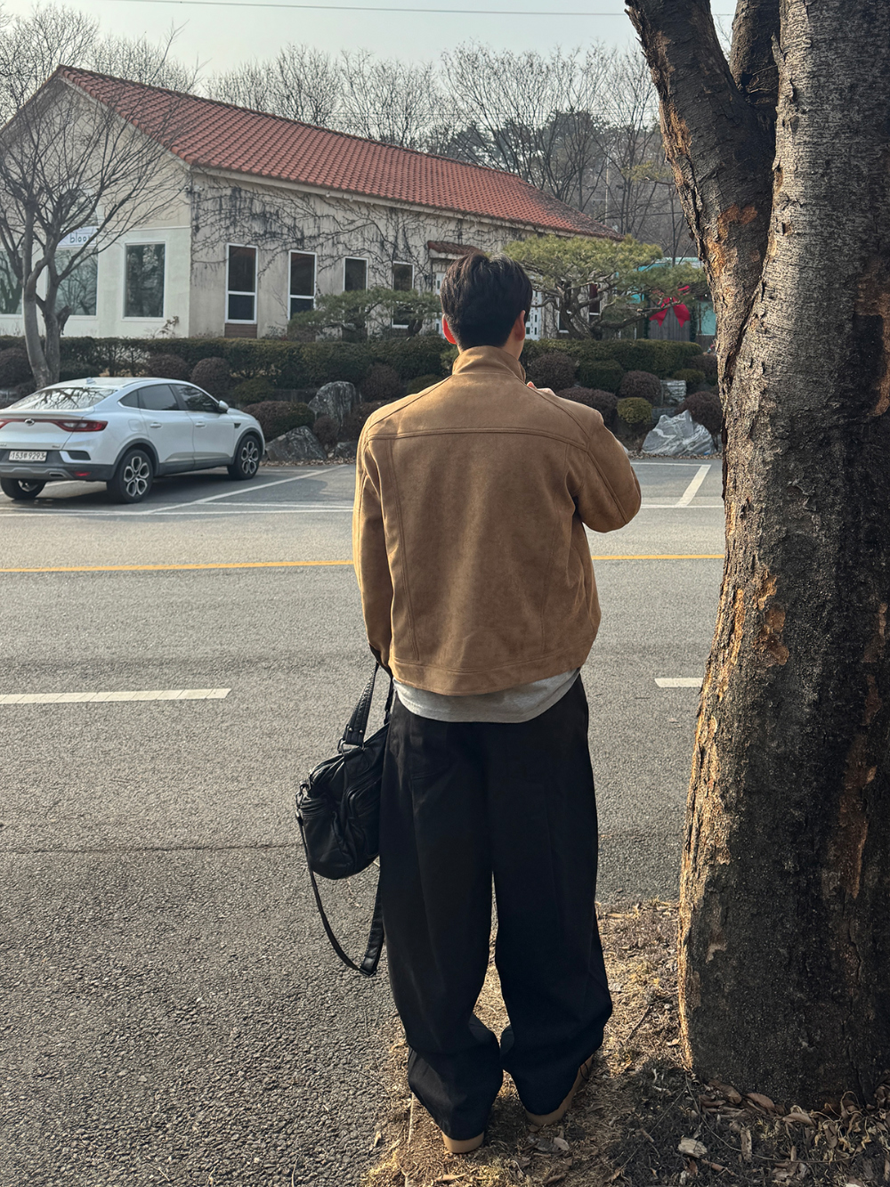 긴팔 티셔츠 모델 착용 이미지-S1L100