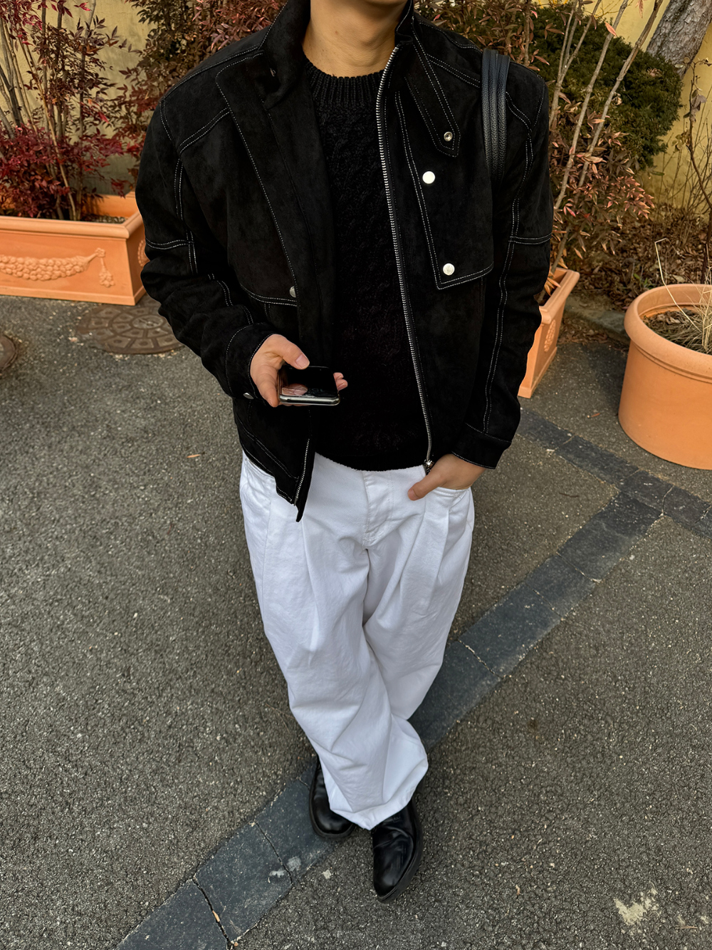 긴팔 티셔츠 모델 착용 이미지-S1L69