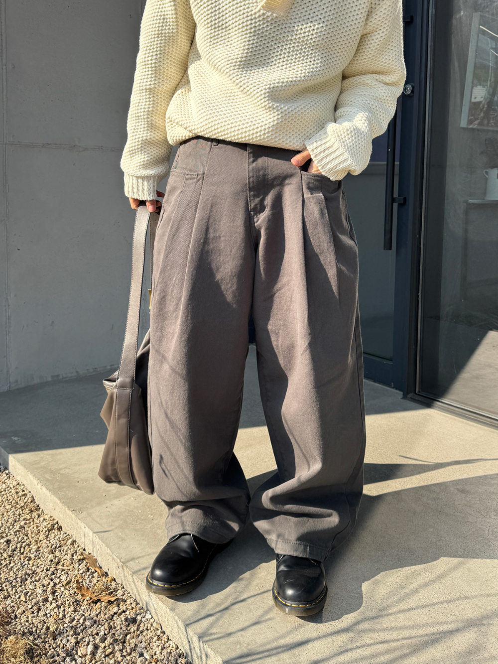 긴팔 티셔츠 모델 착용 이미지-S1L38