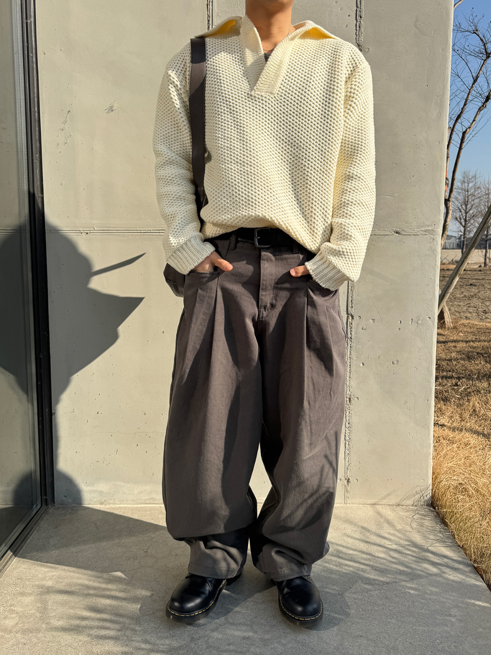 긴팔 티셔츠 모델 착용 이미지-S1L57