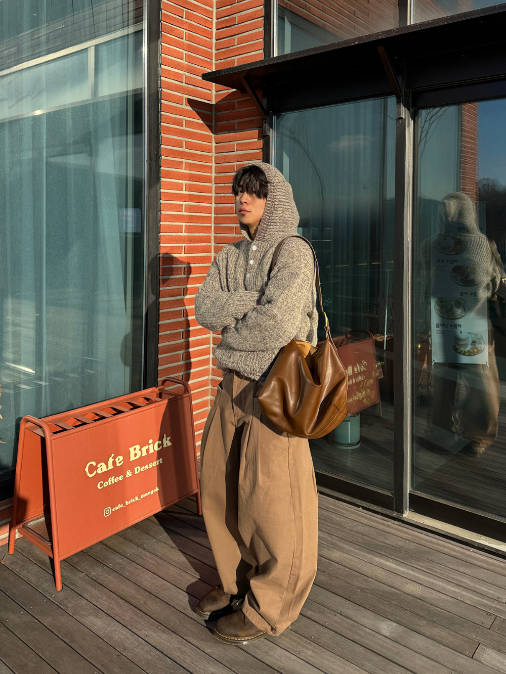 긴팔 티셔츠 모델 착용 이미지-S1L33