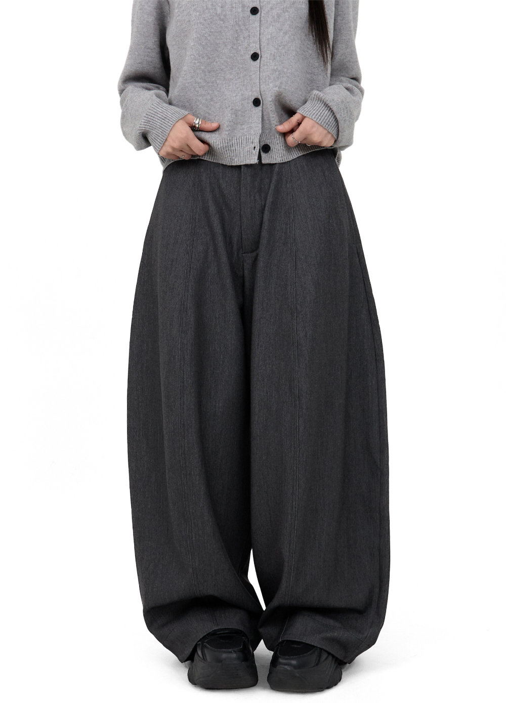 ARC CURVED AMUNDSEN SLACKS / ダークグレー S WYM LIDNM スラックス