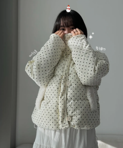 아방핏 도트 코듀로이 숏패딩 - 귀여운 겨울 아우터 이미지