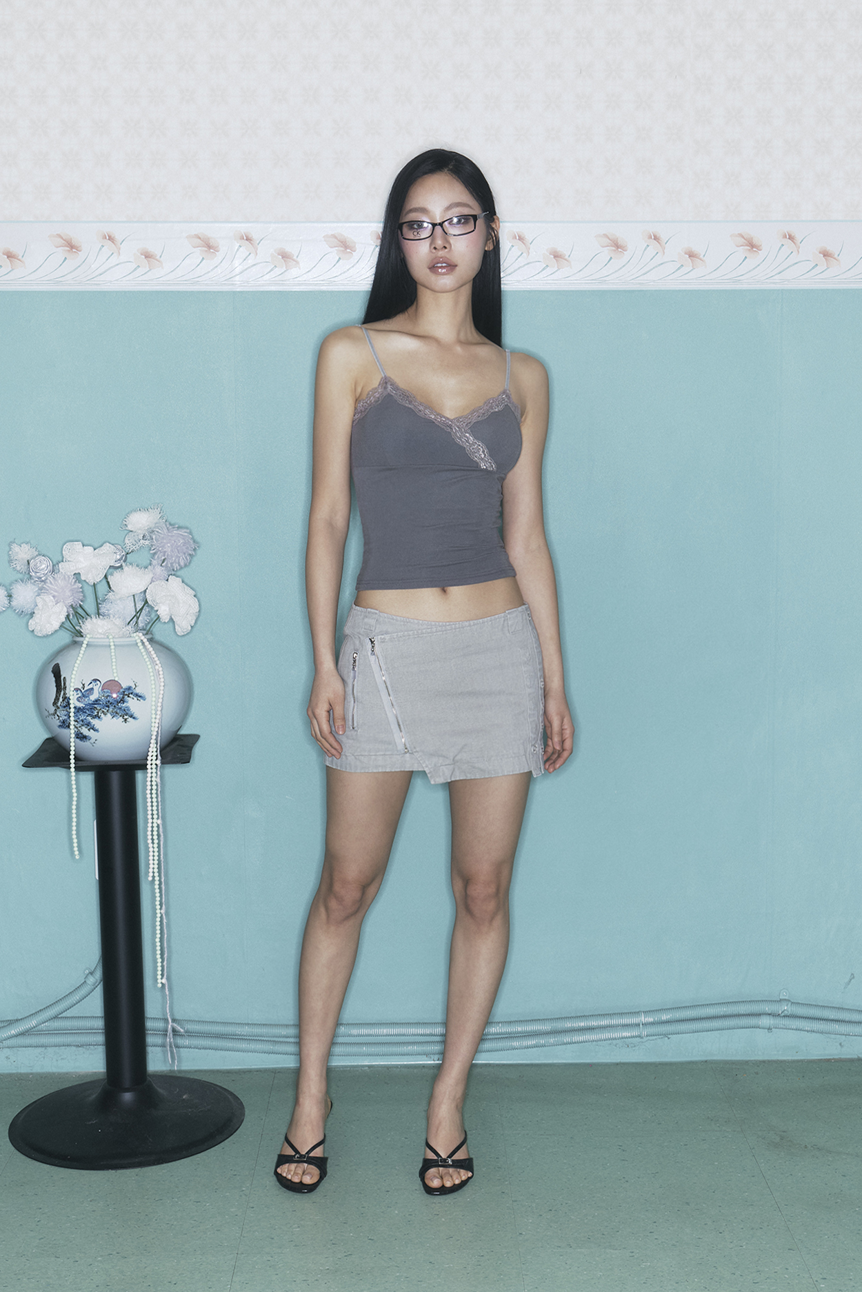 PLEASENOFOLLOW FLORA LACE SLEEVELESS TOP - 9 COLORS GREY