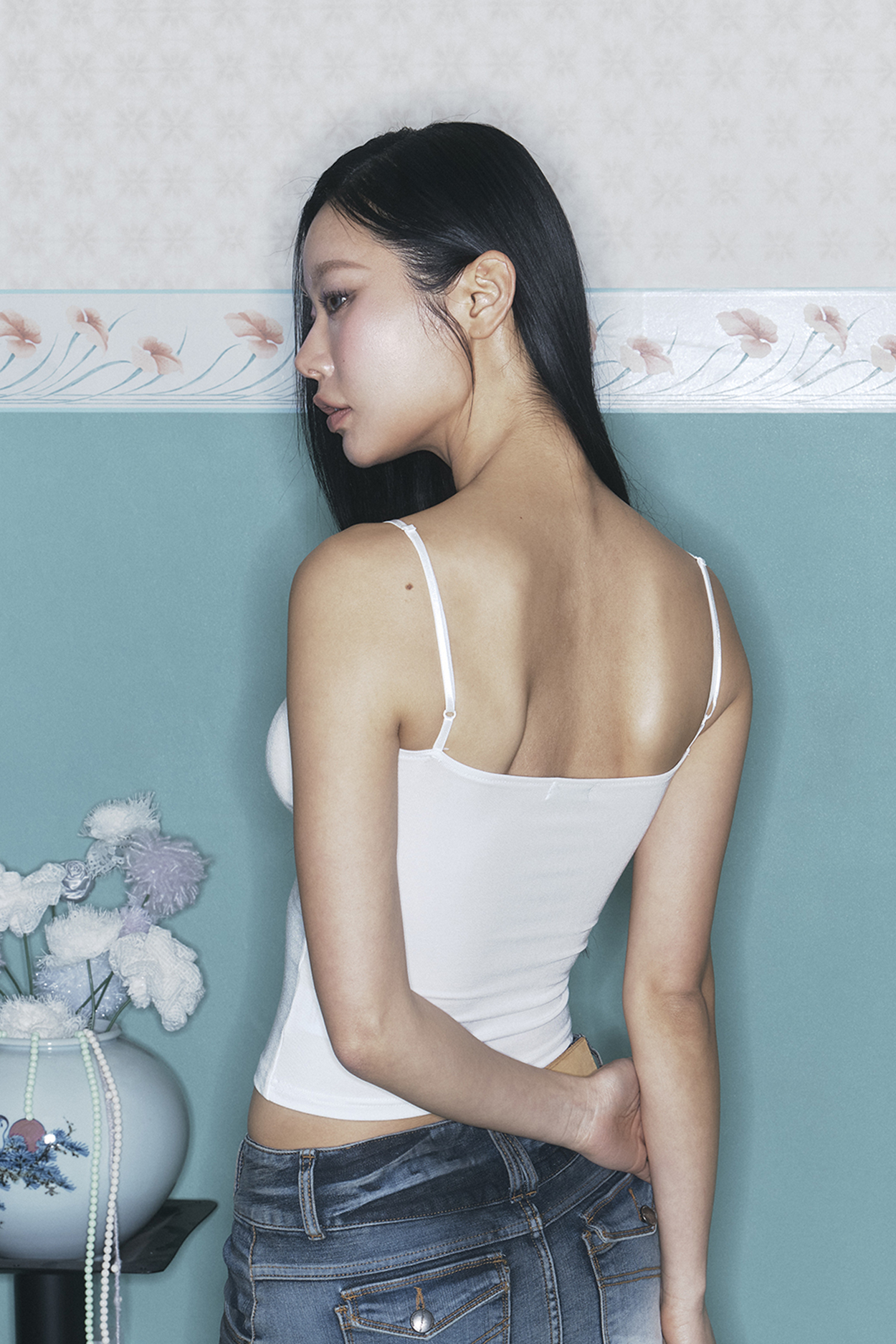 PLEASENOFOLLOW FLORA LACE SLEEVELESS TOP - 9 COLORS WHITE