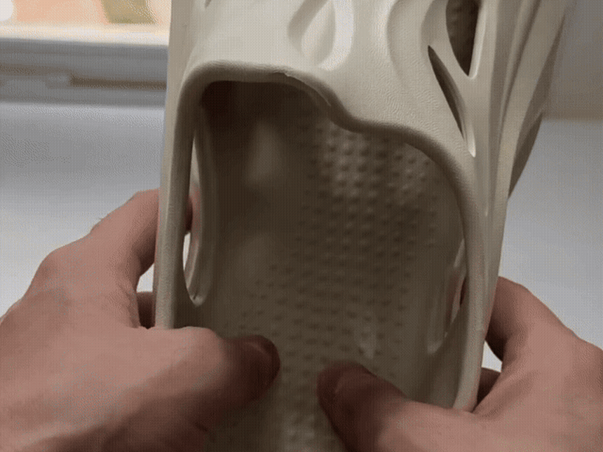 d97fc705d261ac3057a5617379a58e9b.gif