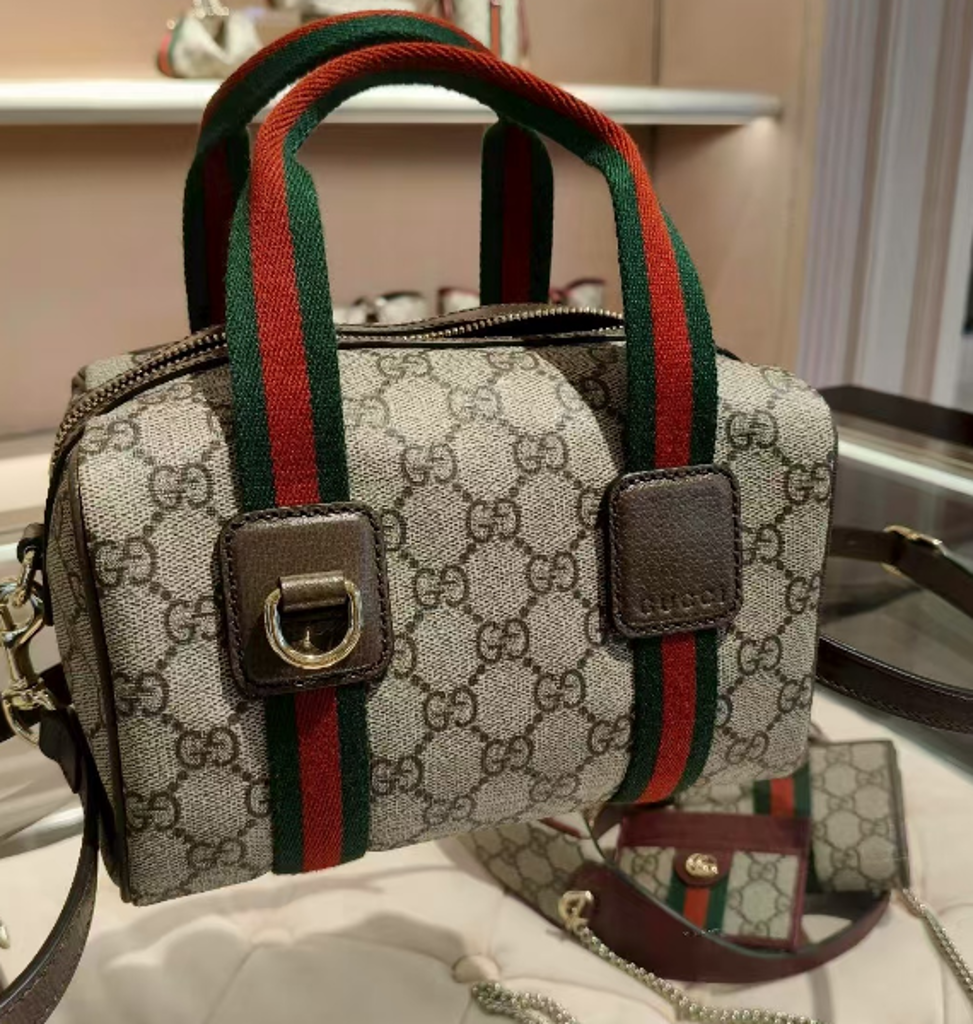 GUCCI GG柄　ミニバッグ GUCCI Mini GG Handbag by Nomelic