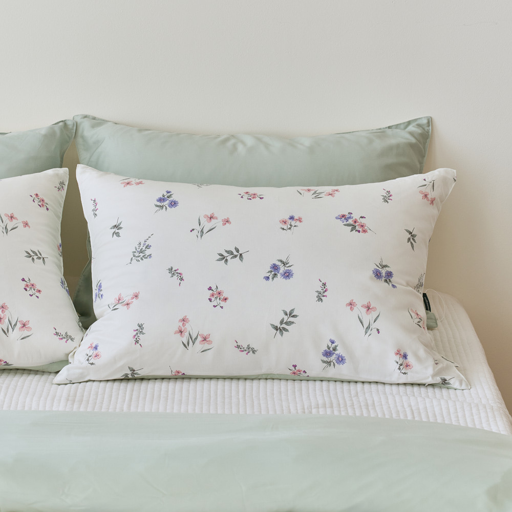Mauve Garden Flower 40-count Cotton-Modal Pillow Cover green 50x70