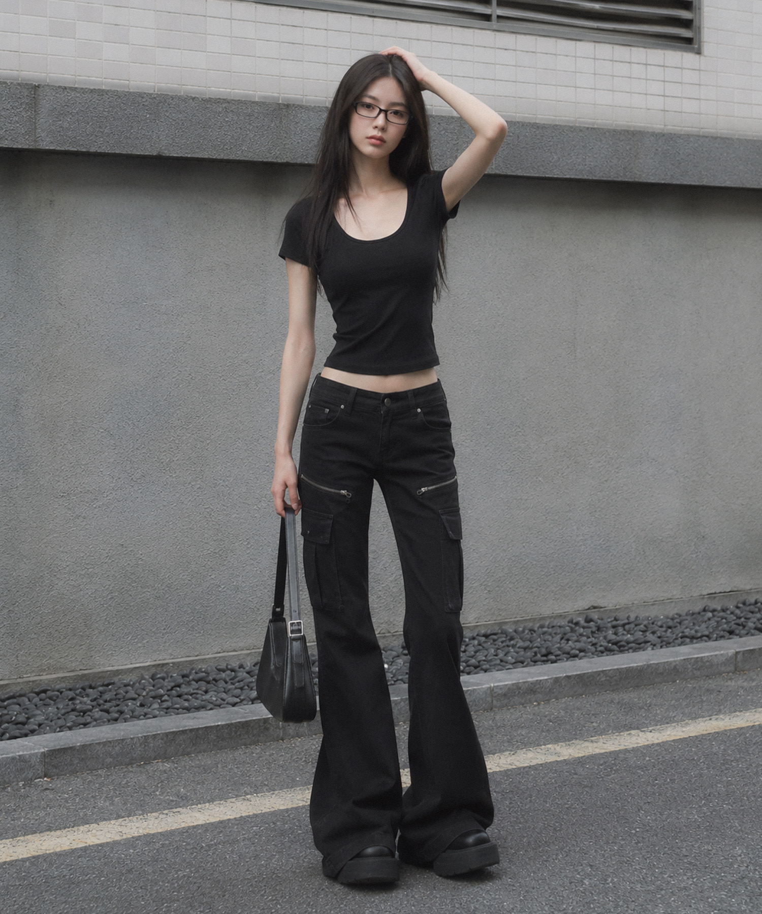スリムスクープネック半袖Tシャツ — ブラック