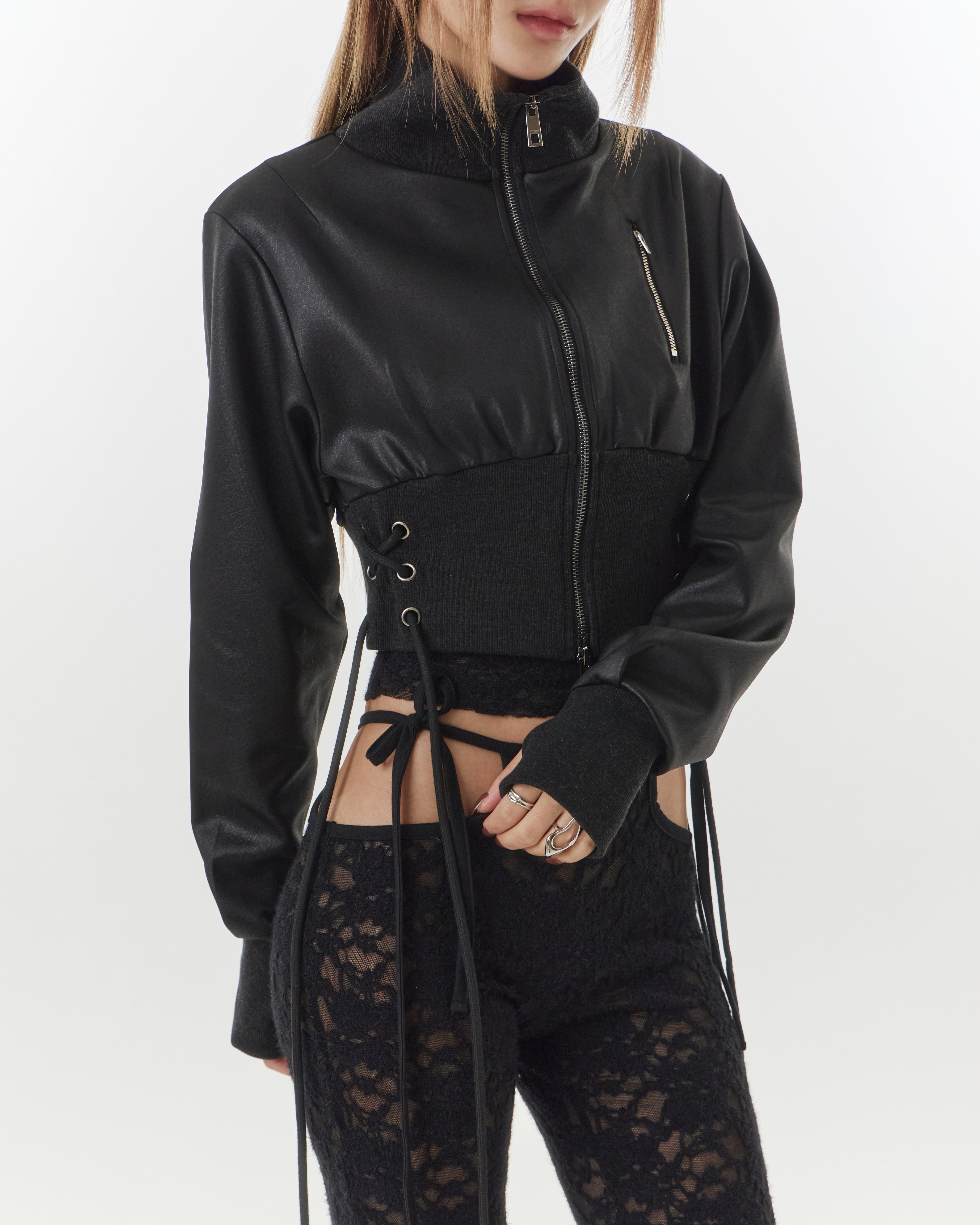 サイドレースアップハイネッククロップドジップアップ — アッシュブラック