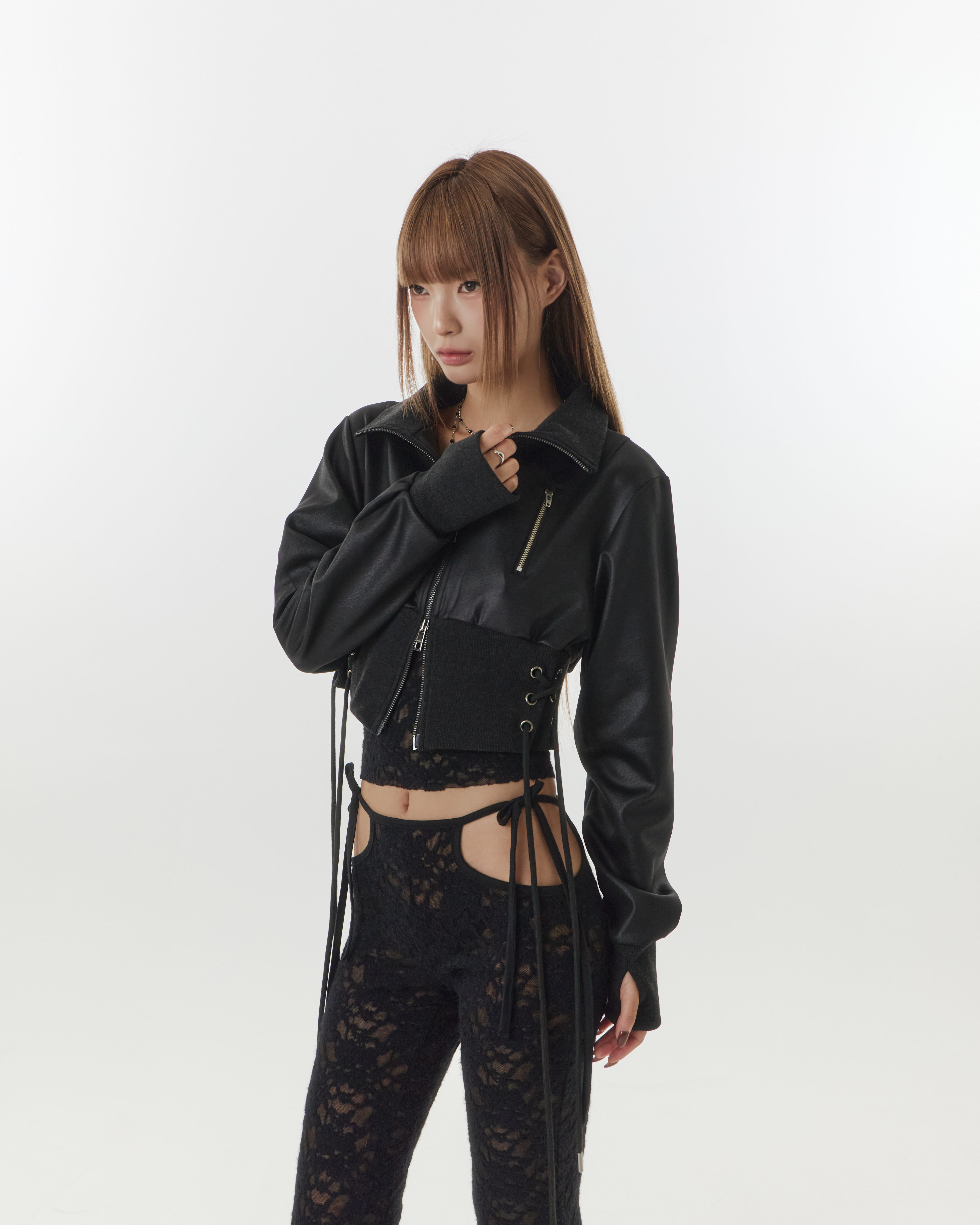 サイドレースアップハイネッククロップドジップアップ — アッシュブラック