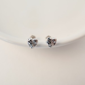 925 Silver Vintage Heart Earrings 2 colors