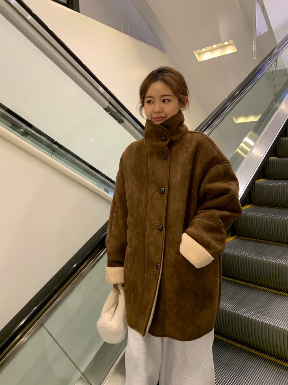 로드니 하프 무스탕 코트(2color) 상세 이미지 22
