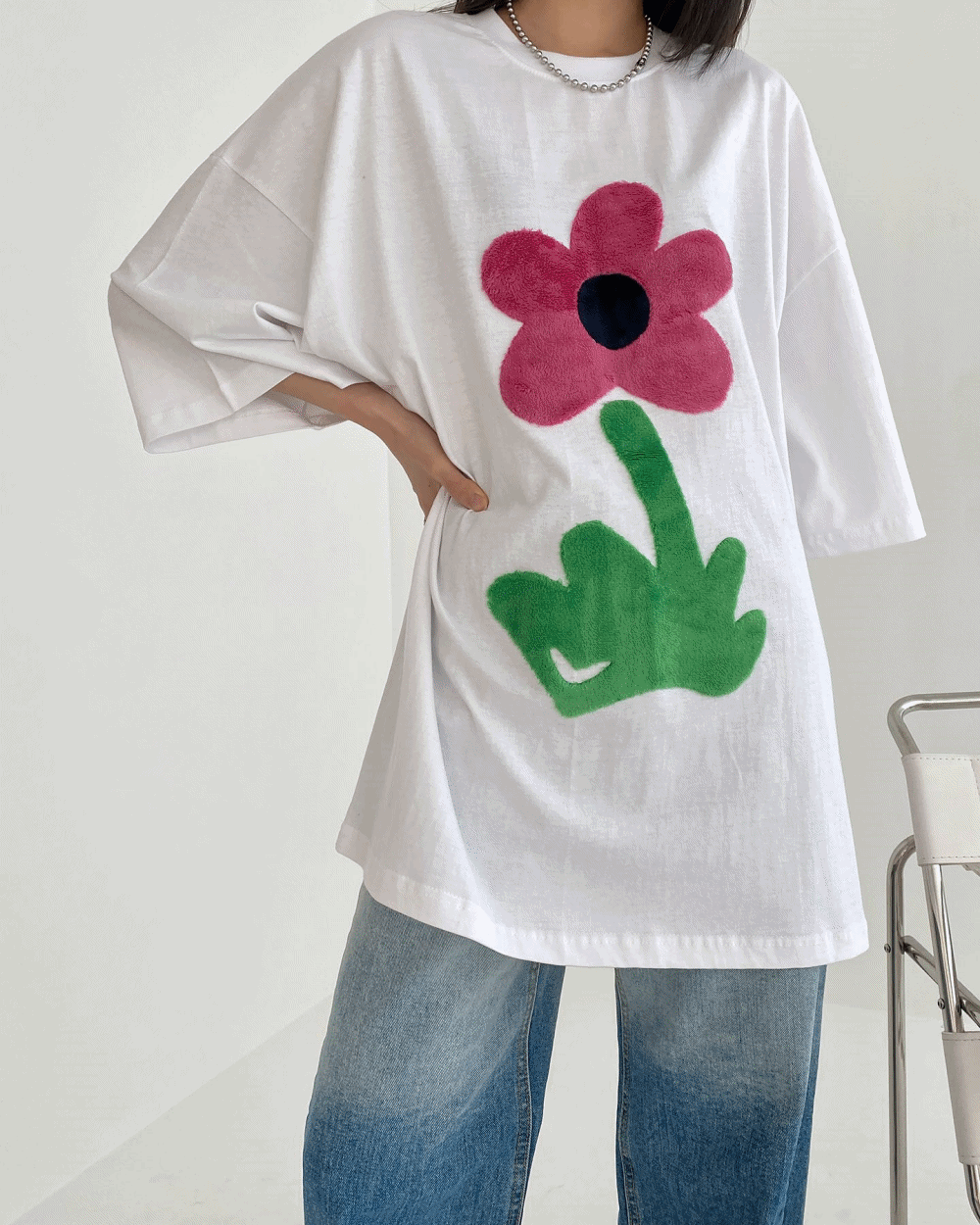 (23재진행) [unisex] 꽃 벨보아 반팔 티셔츠 (2 color)