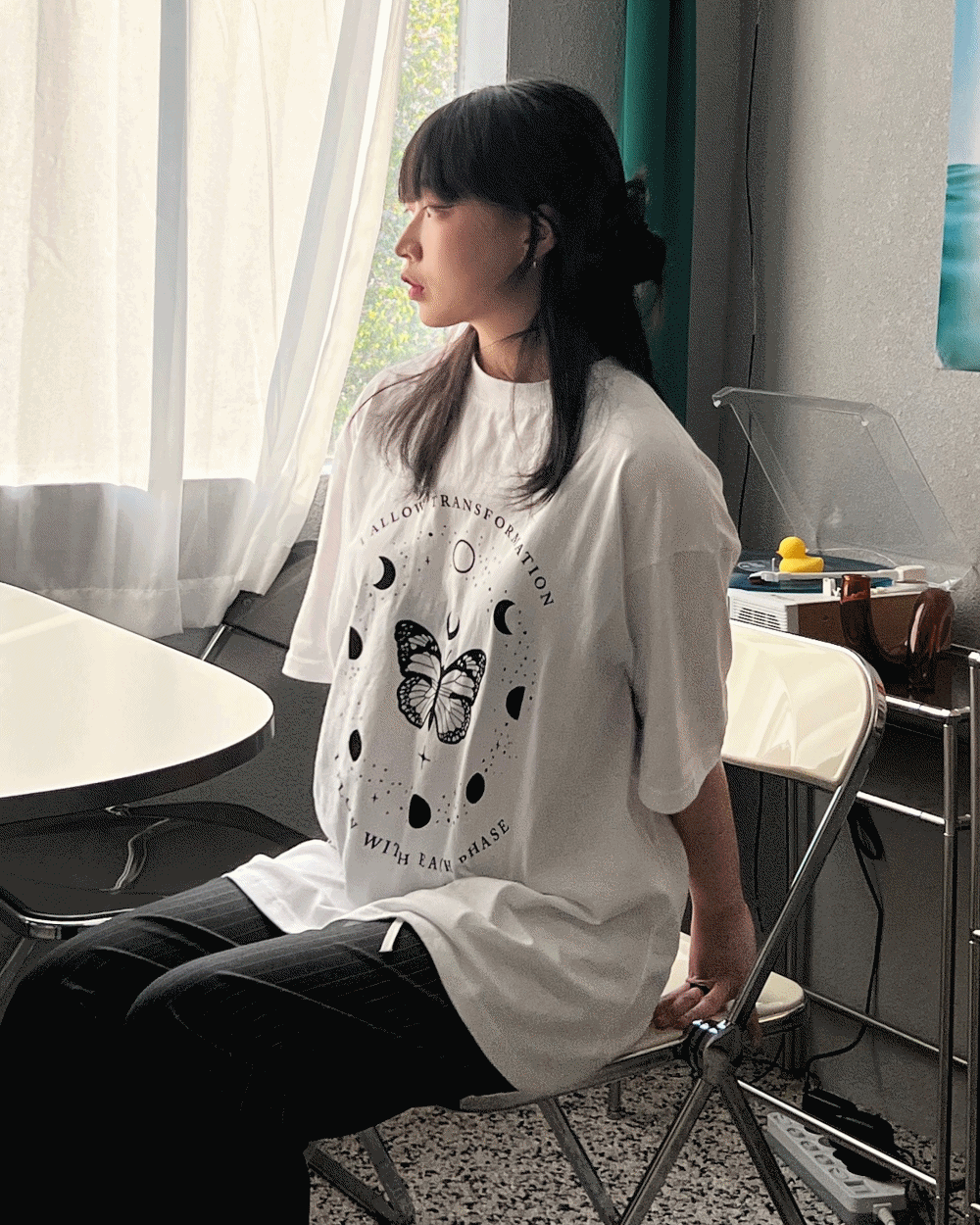 (24재진행) [unisex] 나비 반팔 티셔츠 (2 color)
